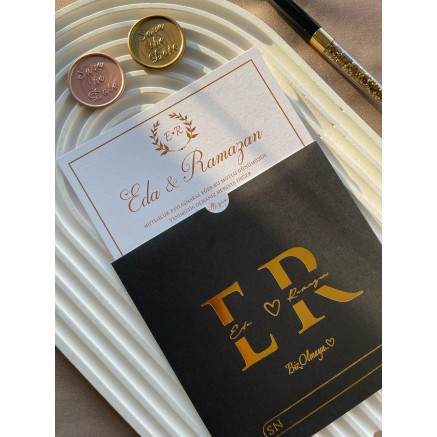 Kare Siyah Zarflı Yaldız Baskılı Düğün Davetiyesi